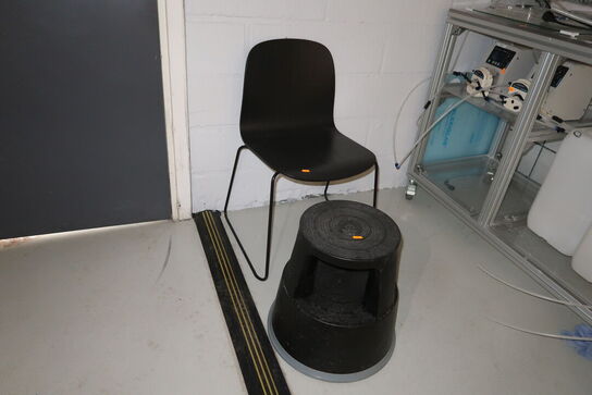 Elefantfod samt mødestol