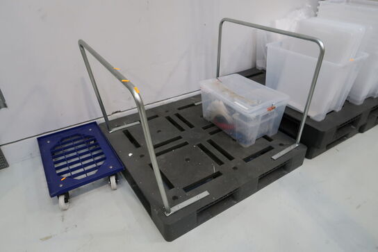 Plastikpalle med afskærmning