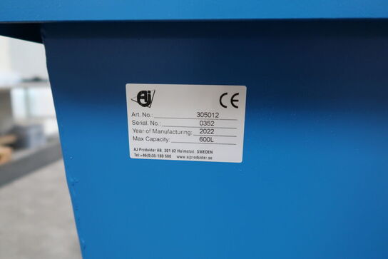 Vippecontainer med indhold AJ