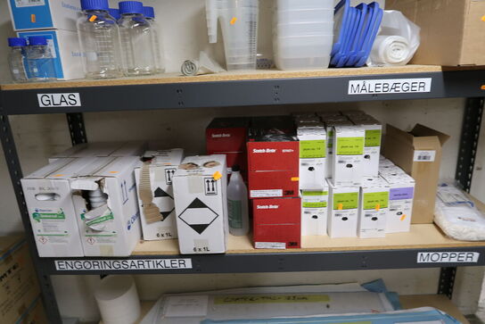 Div. Rengøringsmidler m.m.