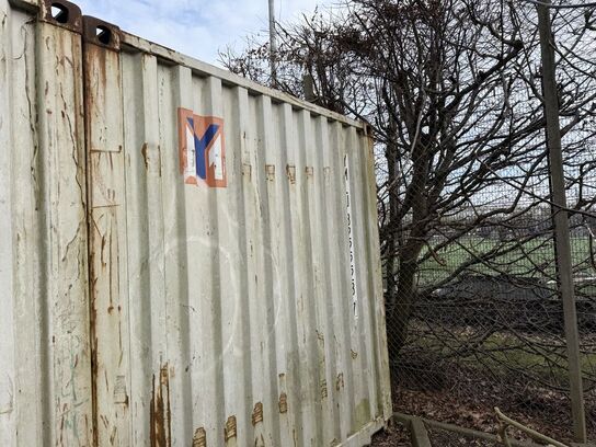 20" container uden indhold