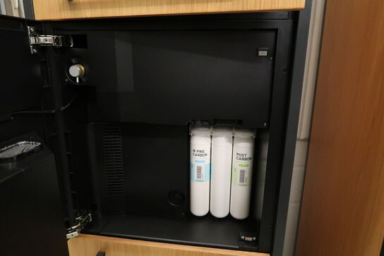 Højskab med vanddispenser AQUAPORION A20