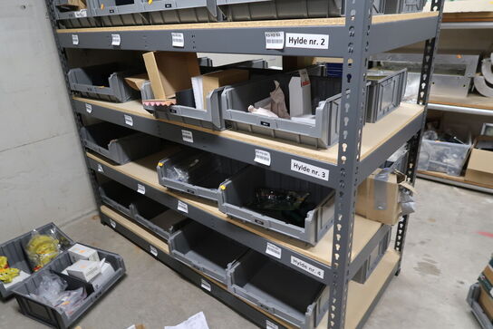 Div. Varelager og reservedele på reol