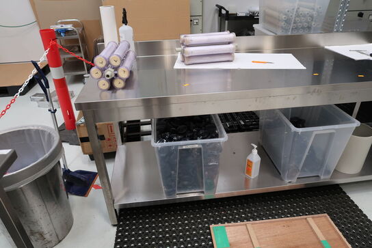 Rustfri stålbord uden indhold TECNODOM