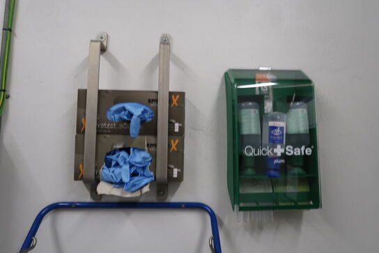 Øjenskyllestation, afrullerstativ, engangshandsker