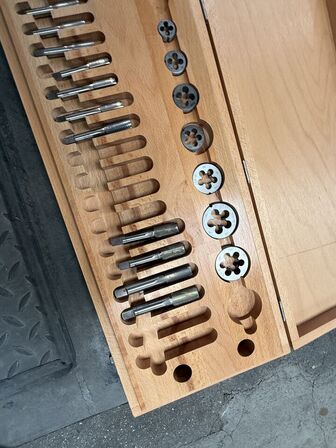 Gevindskæresæt BAER UNF 1/4 - 3/4