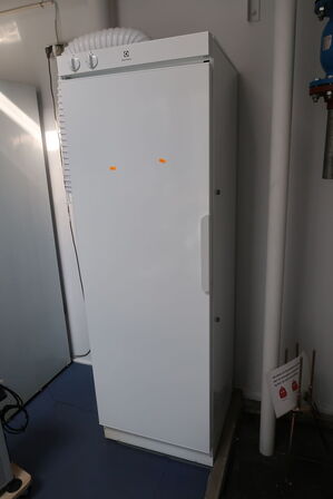 Varmeskab ELECTROLUX DC3500TWL