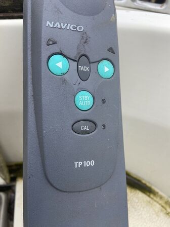 LM 22 Sejlbåd med Tohatsu 5Hk udenbordsmotor (MOMSFRI) 