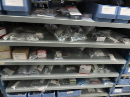 Sortiment med bolte og tilbehør