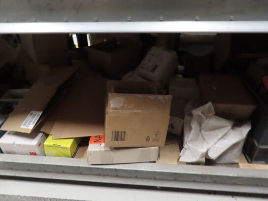 Tøm rummet, returvare, pakkerum m.m.