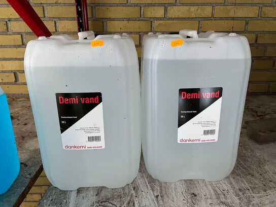 20L demiraliseret vand