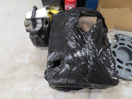 Tøm rummet, returvare, pakkerum m.m.