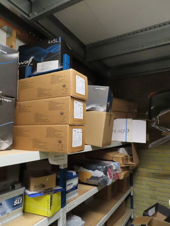 Tøm rummet, returvare, pakkerum m.m.