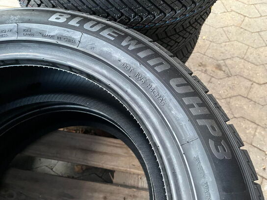 2 stk. vinterdæk 215/55-R17 XL 98V