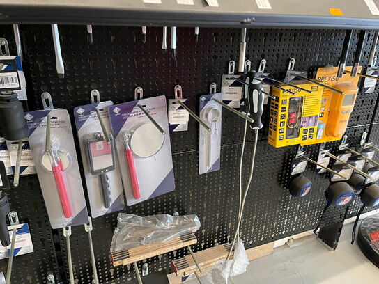 Skruetrækkere og værktøj