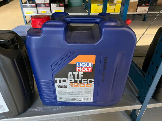 Stort sortiment af motorolie