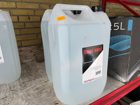 2 x 10L demiraliseret vand