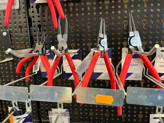 Skruetrækkere og værktøj