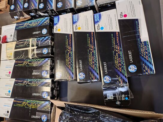 Stort parti toner HP OG LEXMARK. 