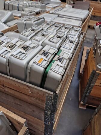 Parti metalkasser. Assorterede. 