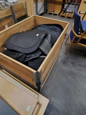 Parti støddæmpende måtter.  Assorterede. 