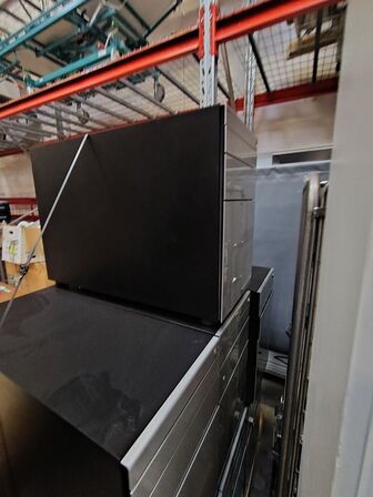 7 skuffemoduler Med tre skuffer.