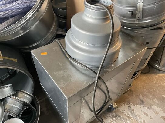 Stort parti ventilationsudstyr