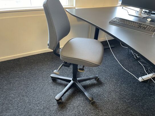 Hæve/sænkebord KINNARPS