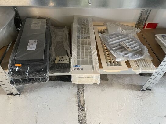 Reol med filtre og riste