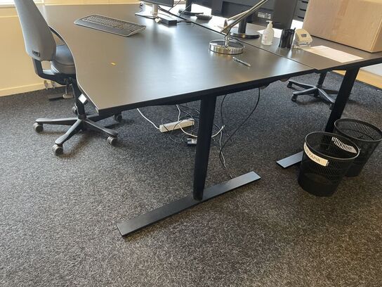 Hæve/sænkebord KINNARPS