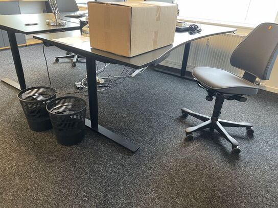 Hæve/sænkebord KINNARPS