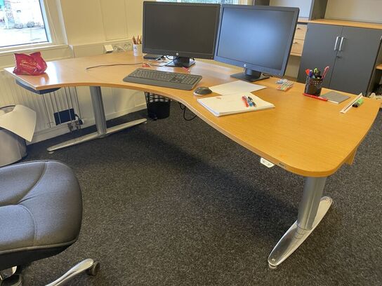 Hæve/sænkebord KINNARPS