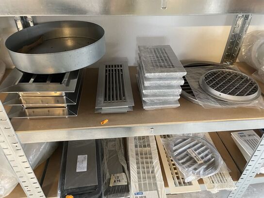 Reol med filtre og riste