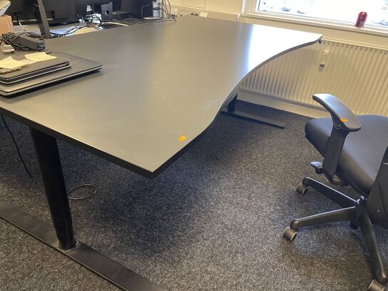 Hæve/sænkebord KINNARPS