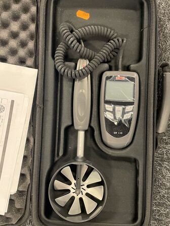 To måleinstrumenter