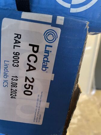 Stort parti ventilationsudstyr