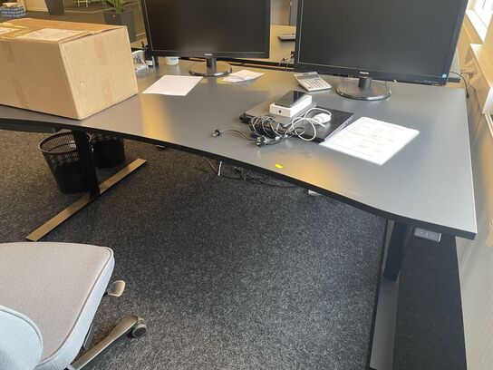 Hæve/sænkebord KINNARPS