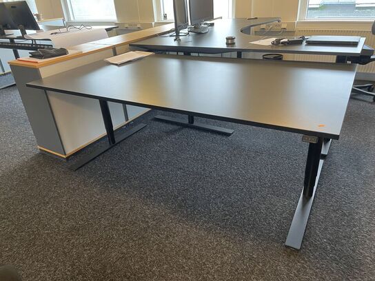 Hæve/sænkebord KINNARPS