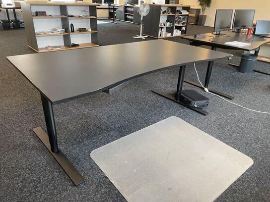 Hæve/sænkebord KINNARPS