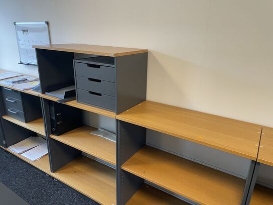 Fem reoler og én top