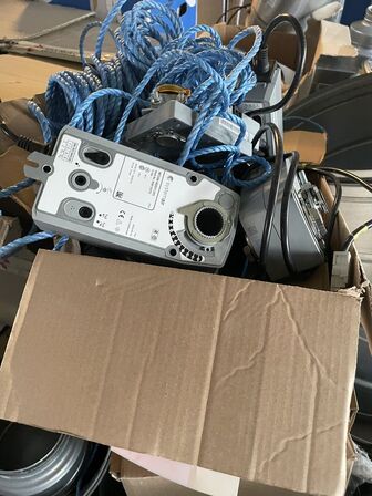 Stort parti ventilationsudstyr