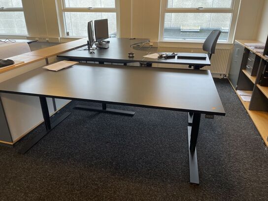 Hæve/sænkebord KINNARPS