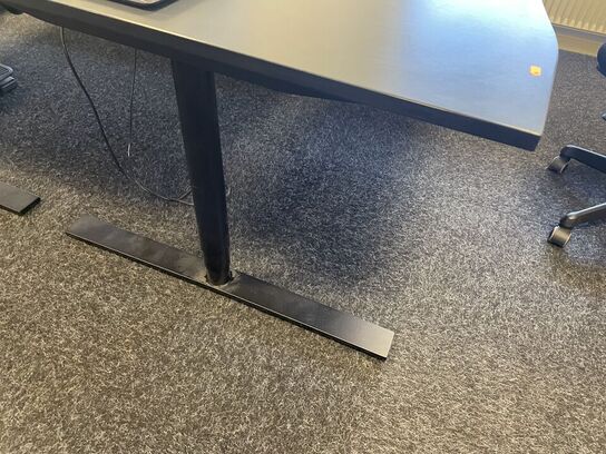 Hæve/sænkebord KINNARPS