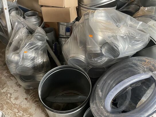 Stort parti ventilationsudstyr