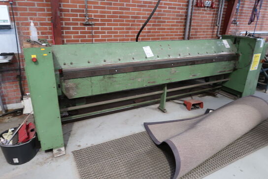 I.C. Nielsen VVS & Blik ApS *Del 1 - Hydraulisk Maskinsaks - Profilvalse - Hydraulisk Kantpresse m.m.*