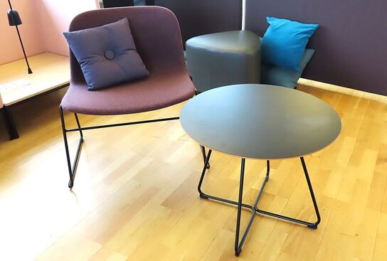Loungebord & loungestol.
