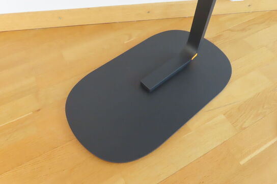 2 stk. Sideborde. MUUTO.