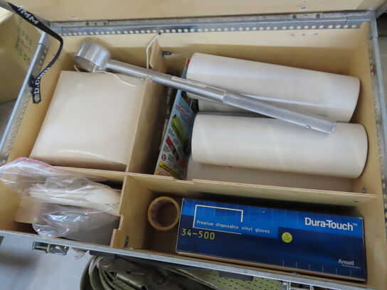 4 stk Plyfakasser (1 indeholde dele fra Olie-prøvekasse