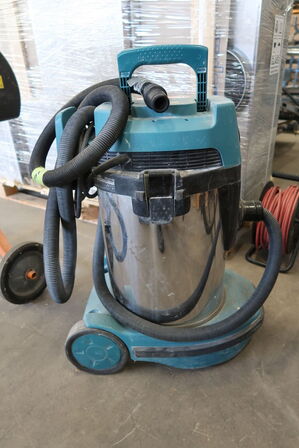 Støvsuger MAKITA VC3211H