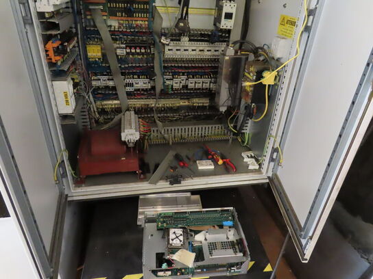 RMT kompakt 10 - 3axis cnc fræser år 2004